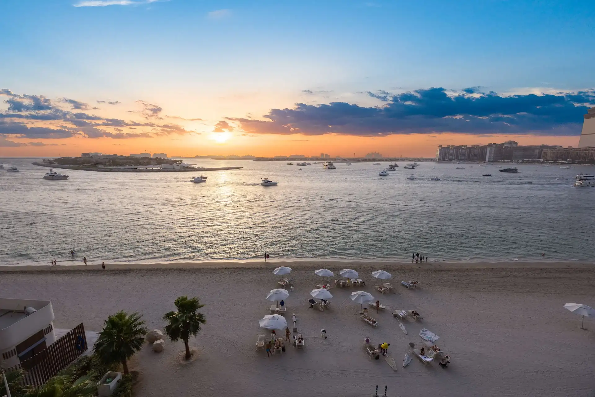 Sunset Sessions: The Best Golden Hour Spots in Dubai Marina